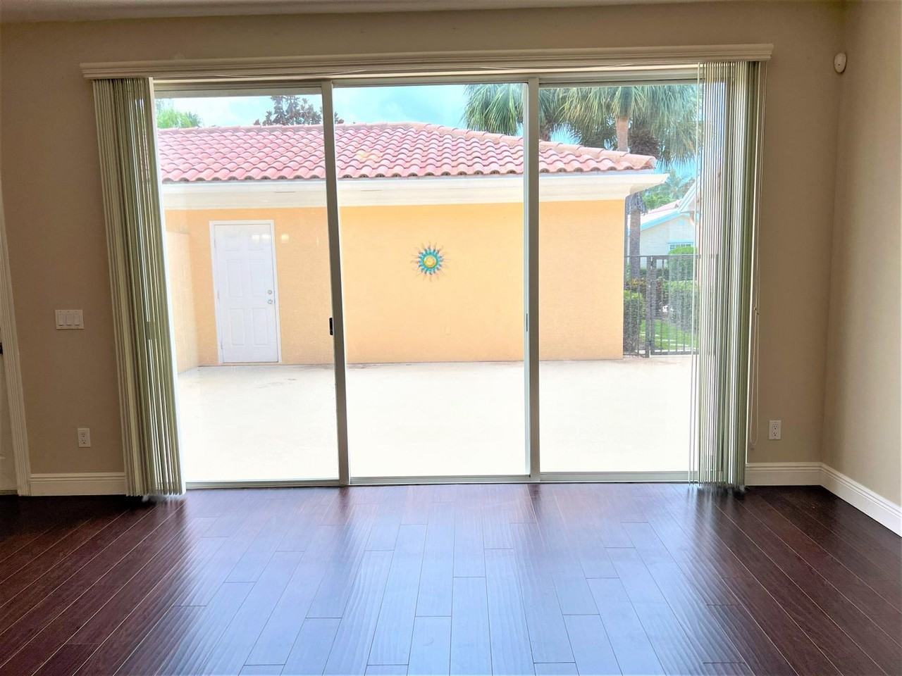 3368 Greenway Drive - Photo 2 of 33