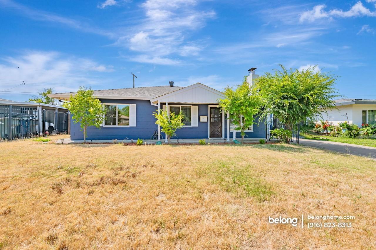 5400 Valletta Way - Photo 2 of 39