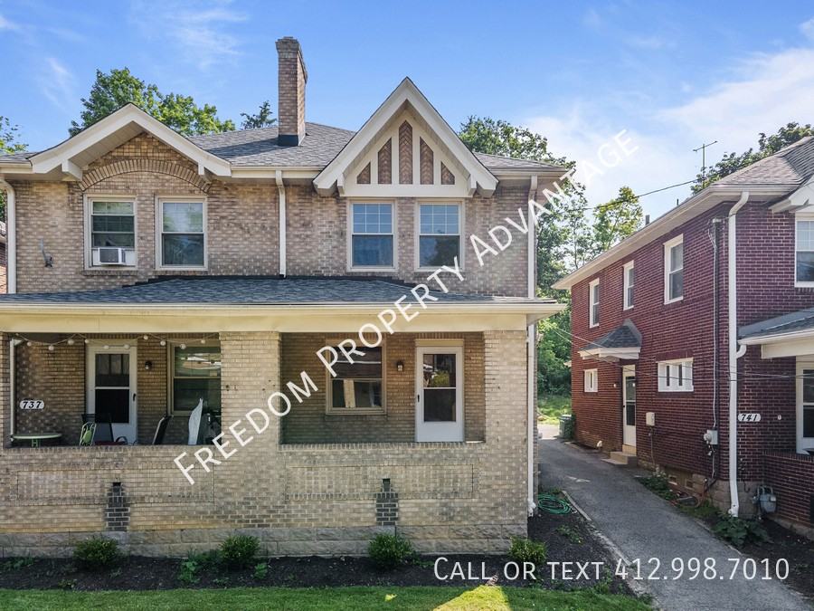 739 Shady Dr E - Photo 2 of 31