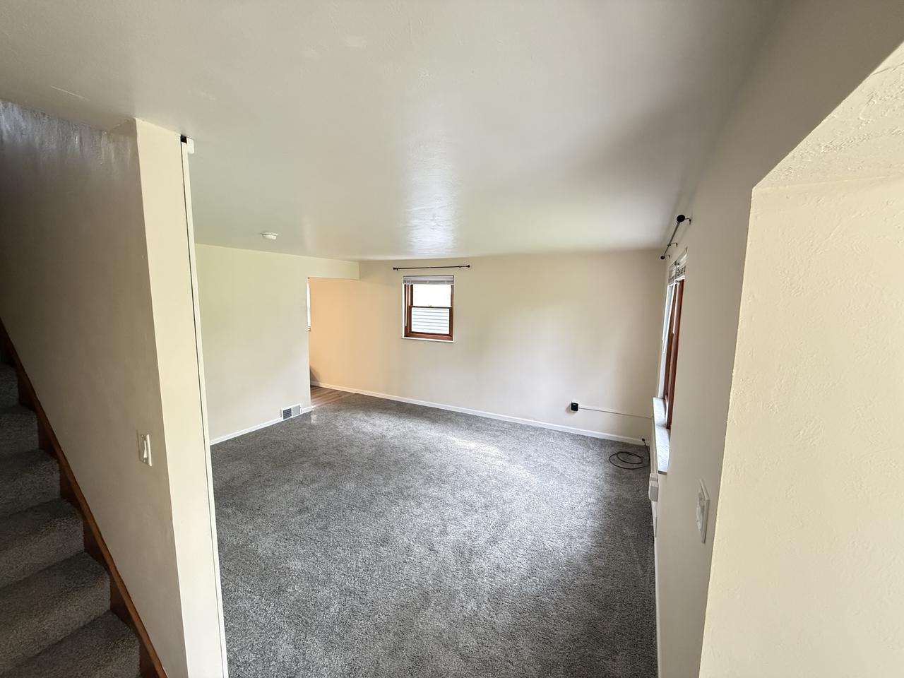 932 Lebanon Avenue - Photo 5 of 21