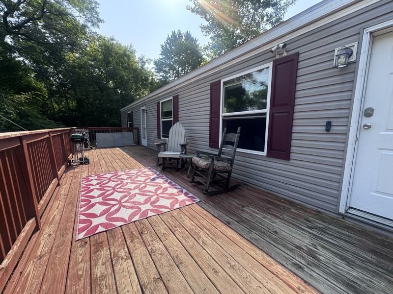 296 270th St - Photo 2 of 16