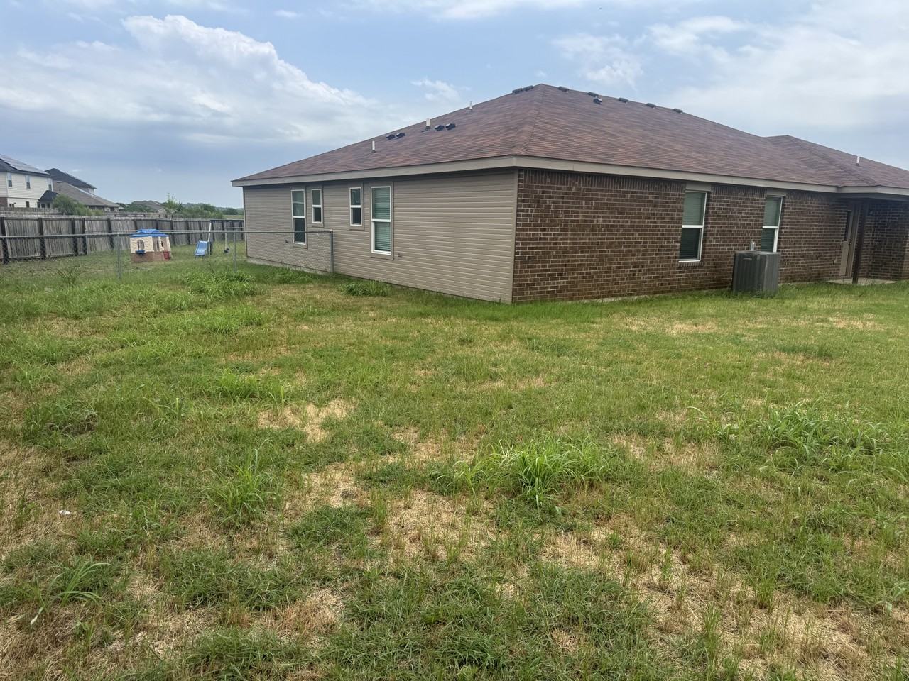 1535 Justin Loop #A - Photo 2 of 12