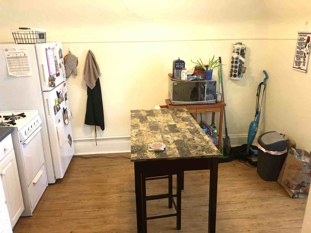 335 S Evaline St #3 - Photo 7 of 17