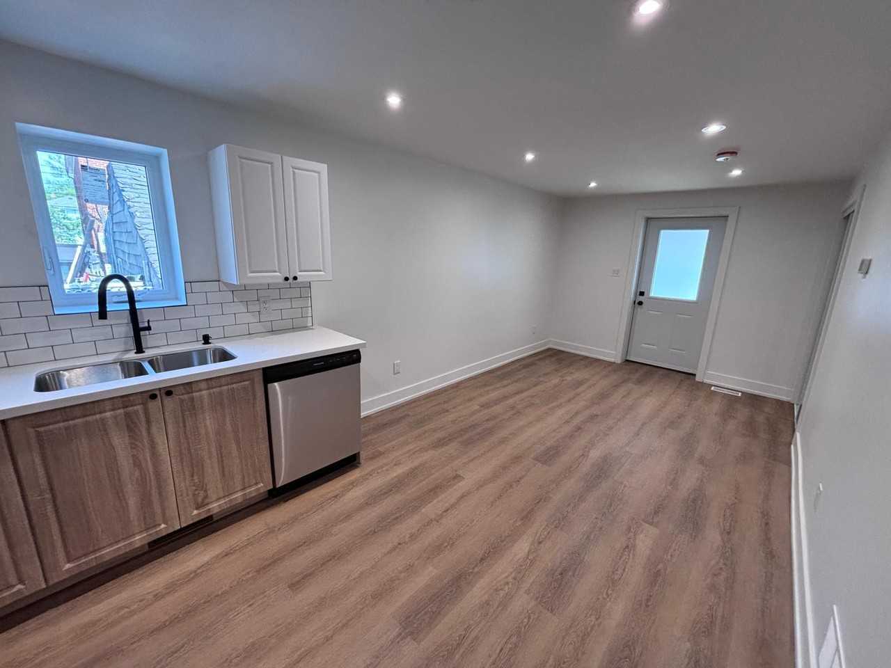 12 Rotherham Avenue #main - Photo 3 of 17