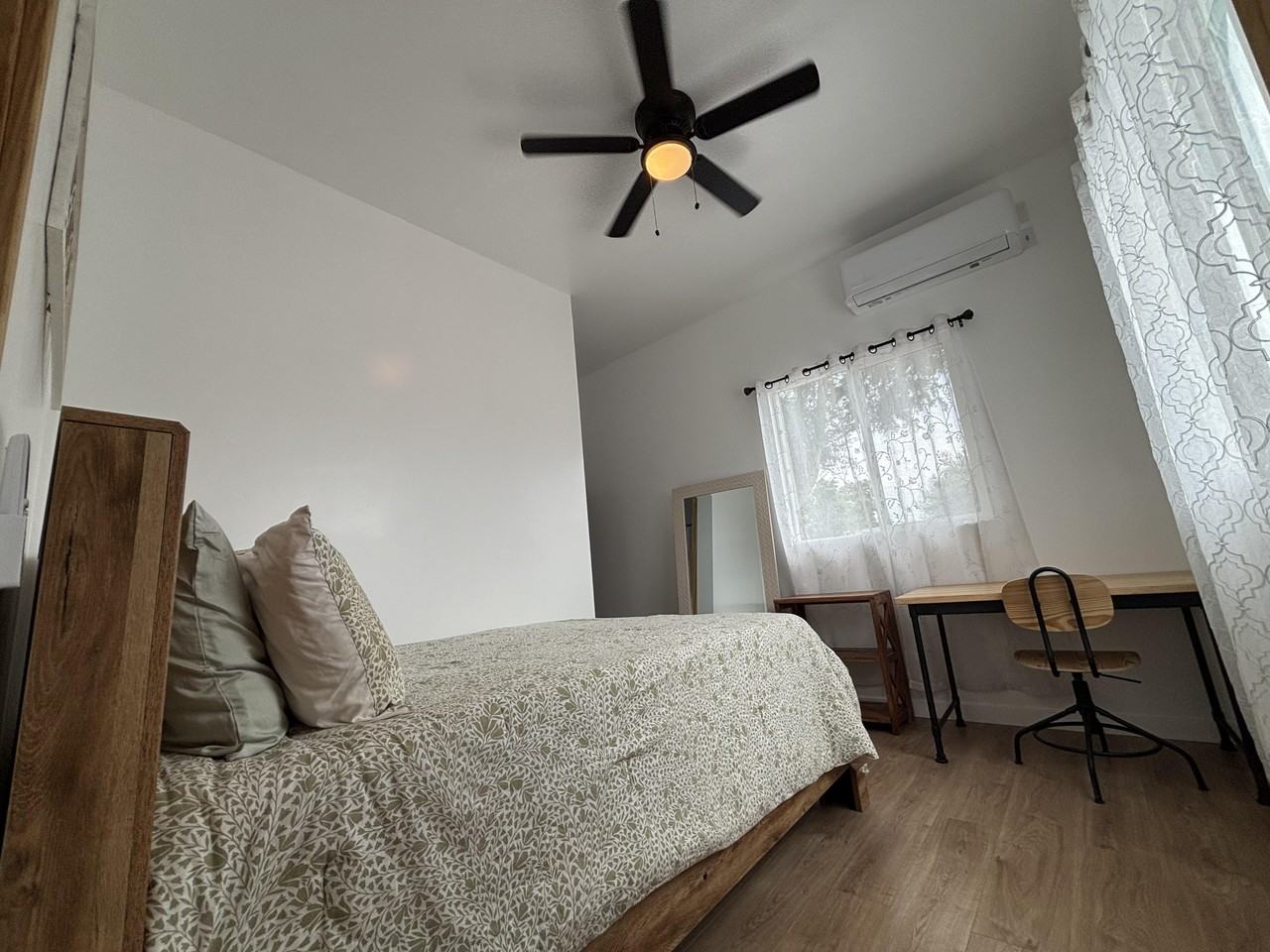 E 103rd St - Photo 3 of 4