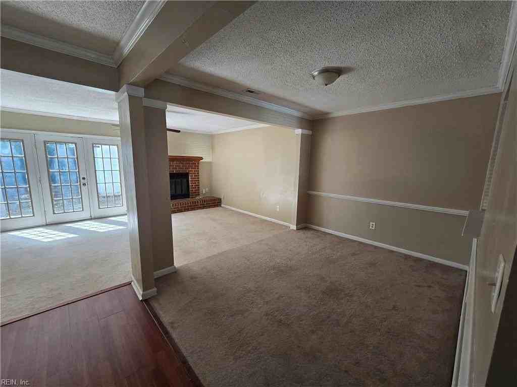 5671 Gates Landing Rd - Photo 4 of 7