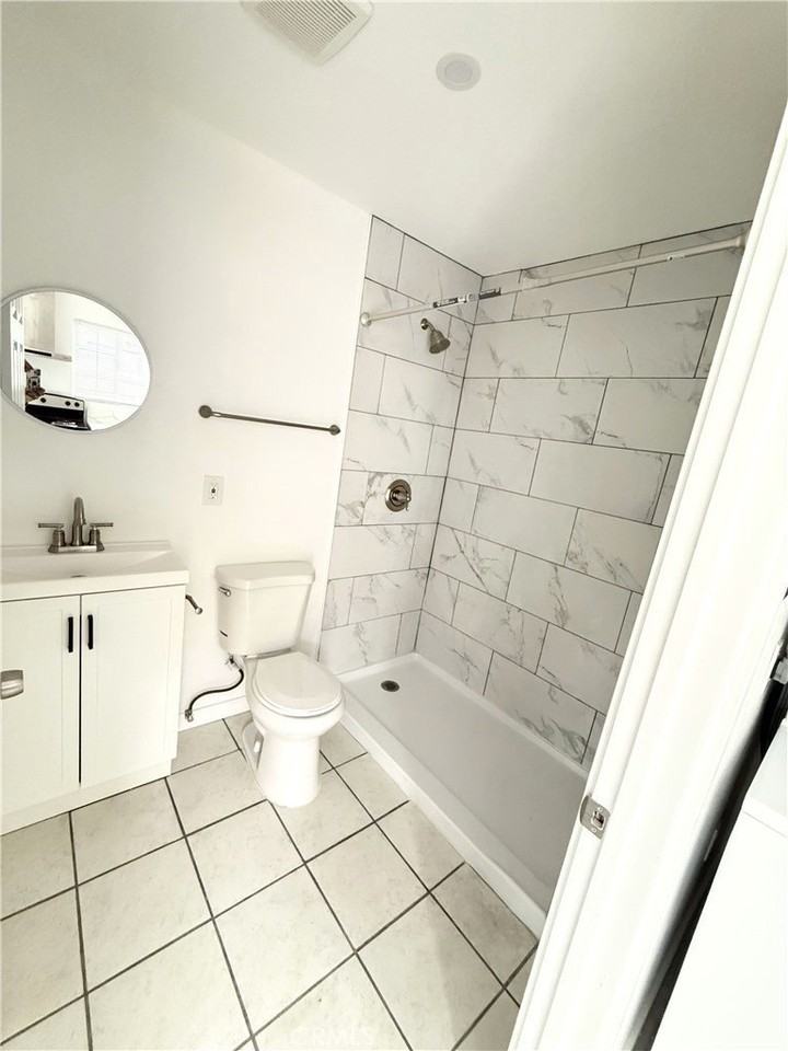 1302 E Eckerman Ave - Photo 3 of 23