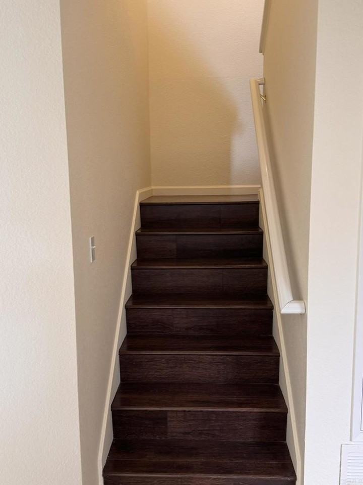 373 Windjammer Cir - Photo 7 of 17