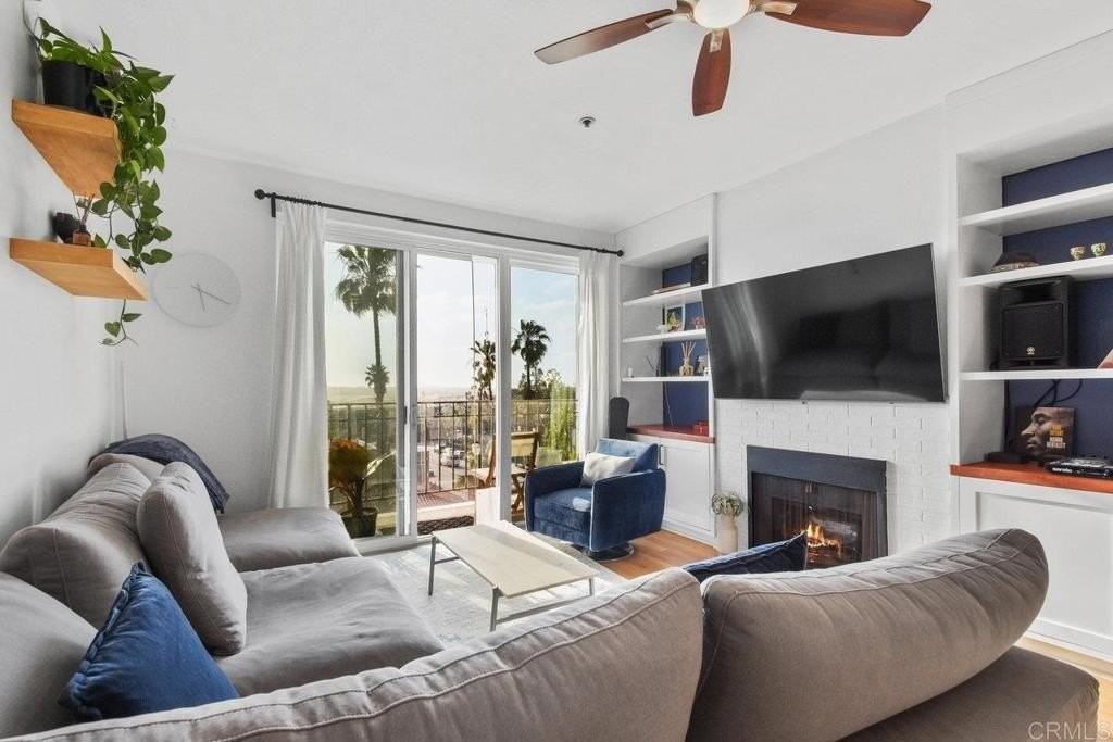 2445 Brant St - Photo 5 of 43