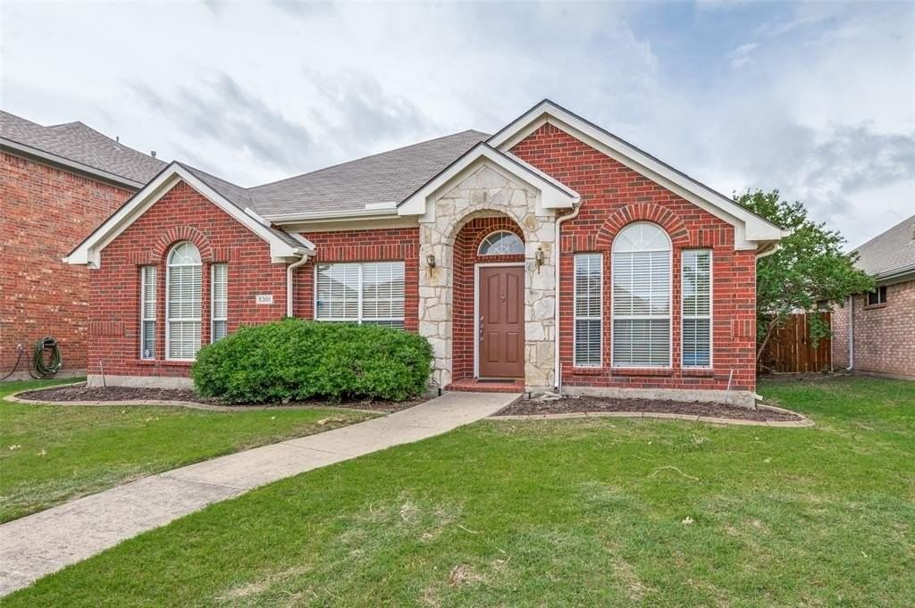 5301 Rain Forest Dr - Photo 2 of 25