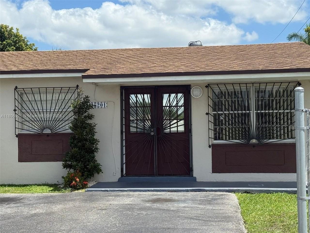 15201 Sw 307th Rd - Photo 2 of 6