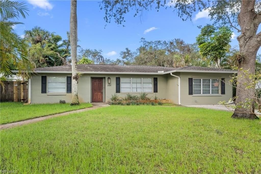 2525 Dawn Cir - Photo 2 of 24