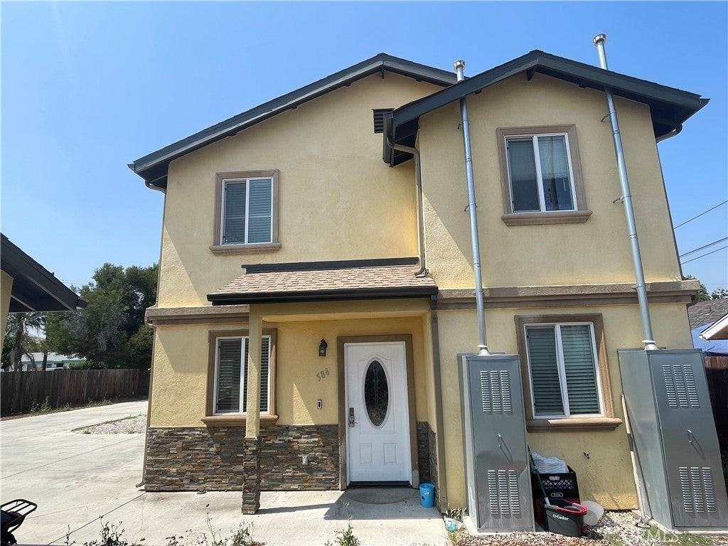 580 E 12th St - Photo 3 of 13