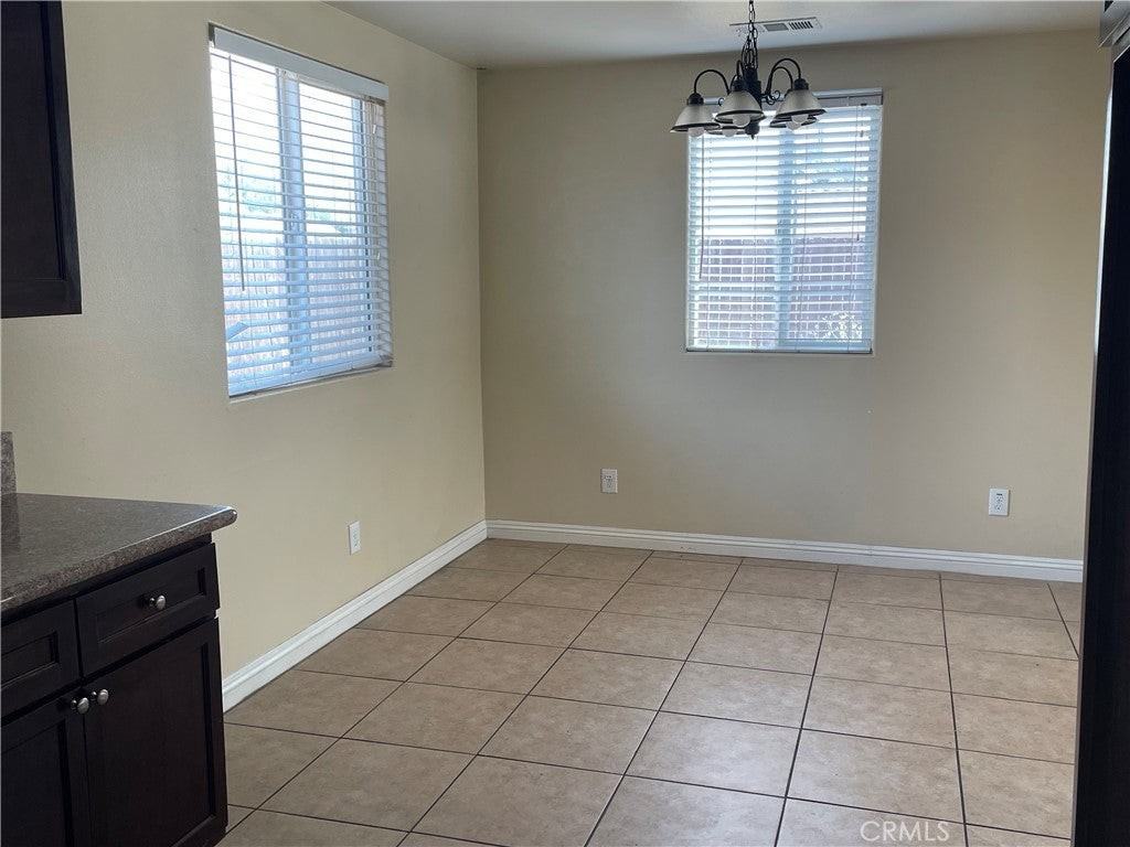 580 E 12th St - Photo 5 of 13