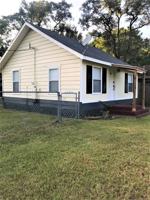 featured image of 903 N Valderas St