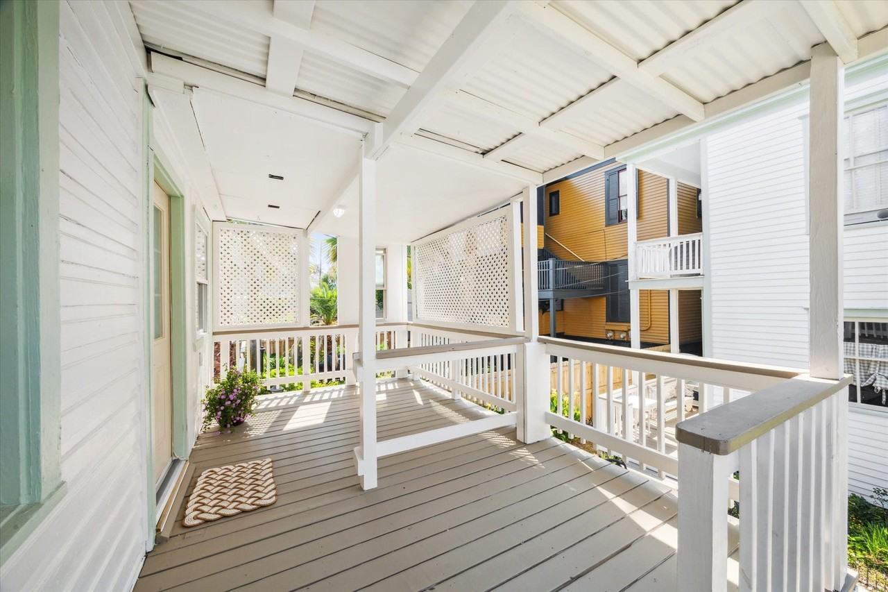 1614 Church St - Photo 3 of 12