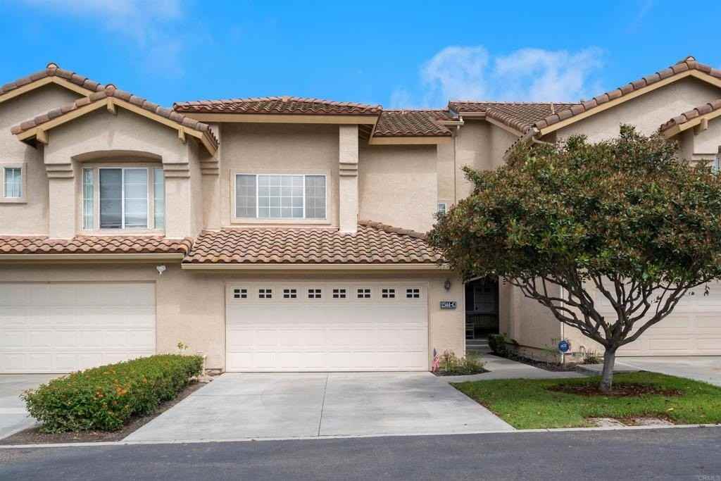 2344 Greenbriar Dr - Photo 2 of 33