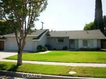 9711 Penfield Ave - Photo 1 of 1