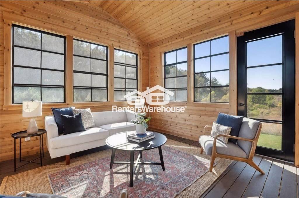 10441 56th Pl N - Photo 7 of 23