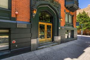 featured image of 1405 Sw Park Ave