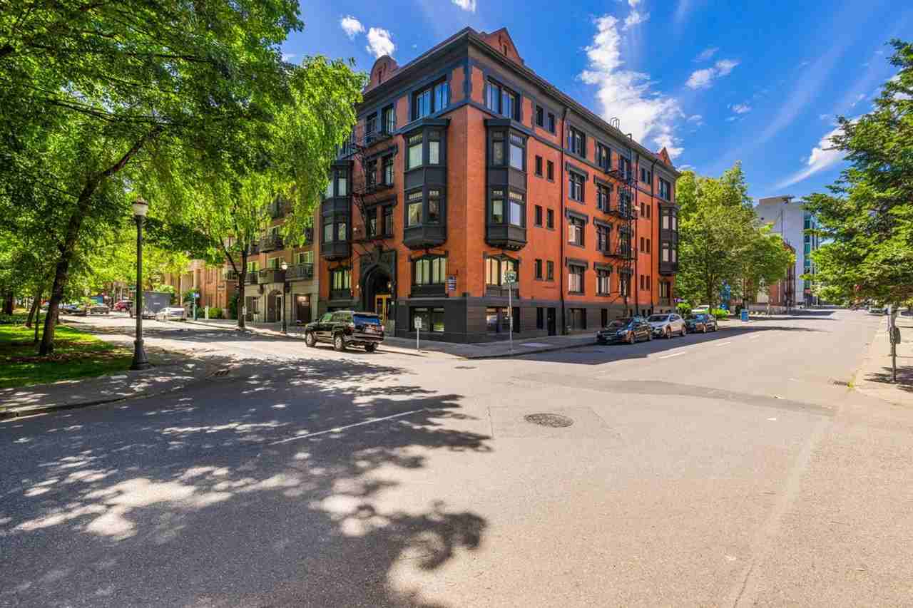 Cumberland Apartments - Photo 5 of 7