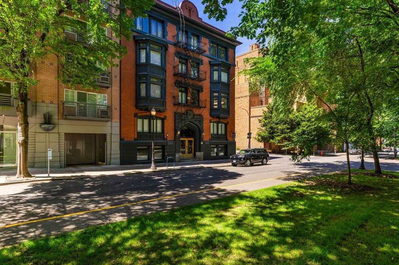 Cumberland Apartments - Photo 6 of 7