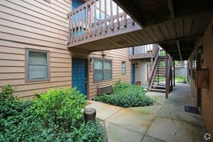 featured image of 9320 E Osie St