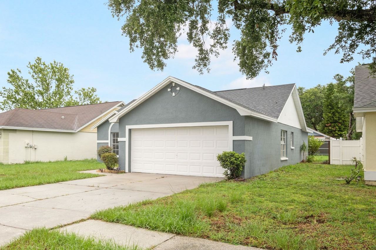 1814 Tarah Trace Dr - Photo 2 of 24