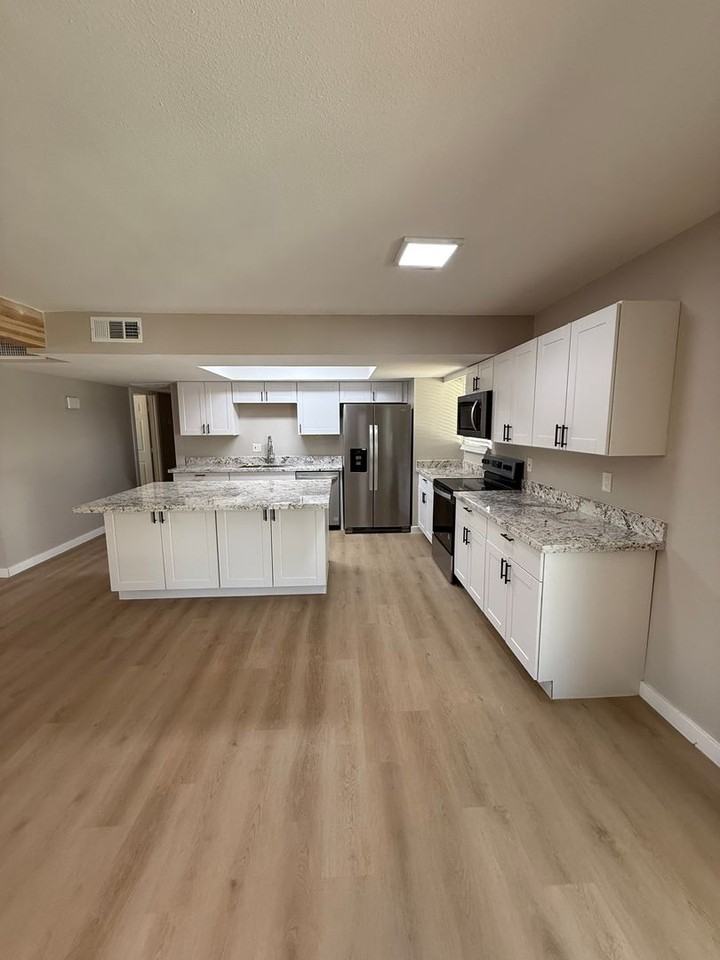 316 East Dunbar Drive