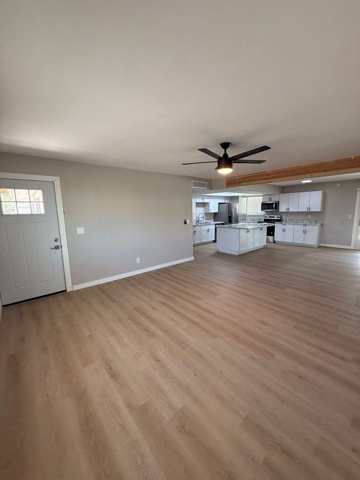 316 E Dunbar Dr - Photo 7 of 33