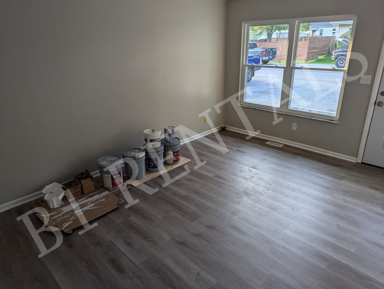 101 Davis Street - Photo 2 of 7