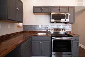 featured image of 7 Avenue D