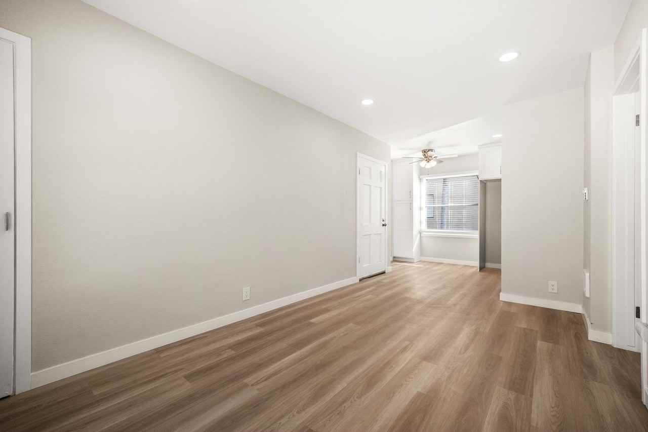 LB2464 (RUBS) - Photo 5 of 14