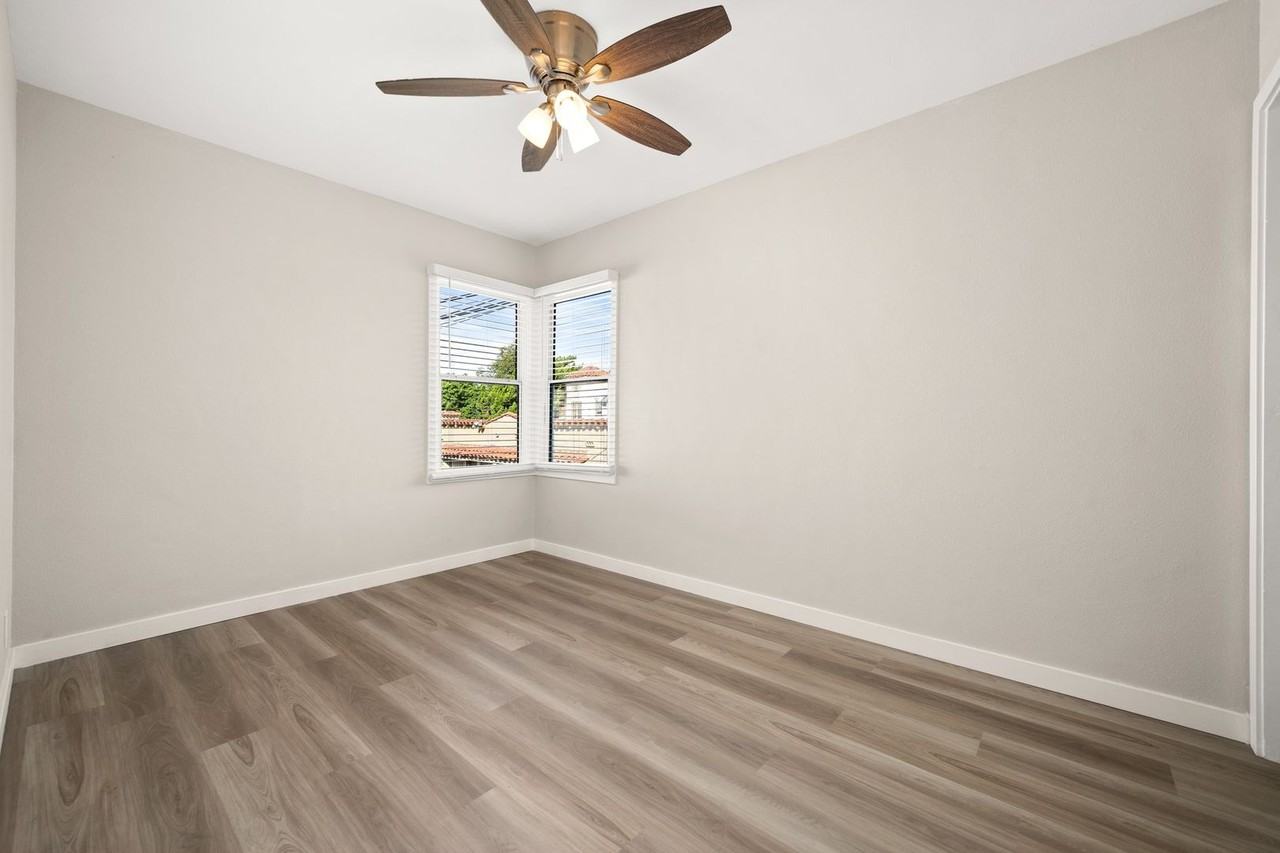 LB2464 (RUBS) - Photo 7 of 14