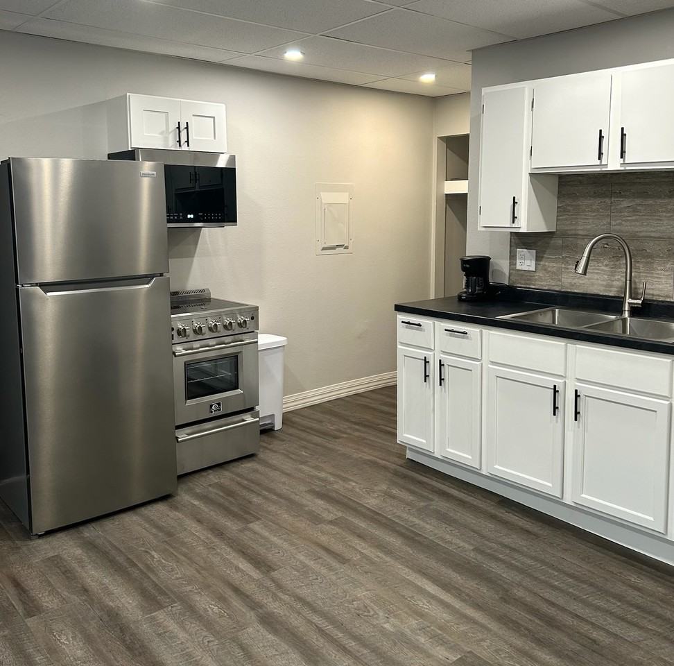 204 4th Avenue - Photo 2 of 14