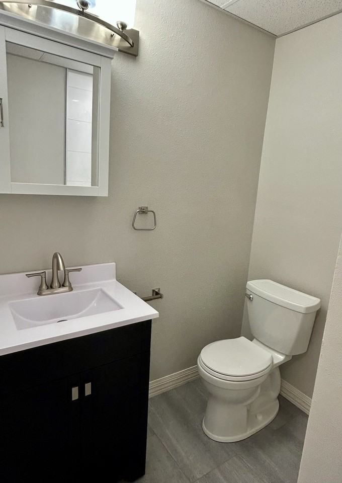 204 4th Avenue - Photo 3 of 14