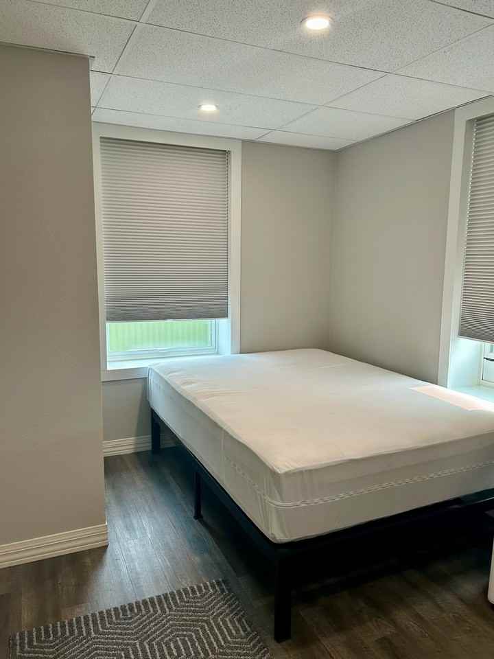 204 4th Avenue - Photo 4 of 14