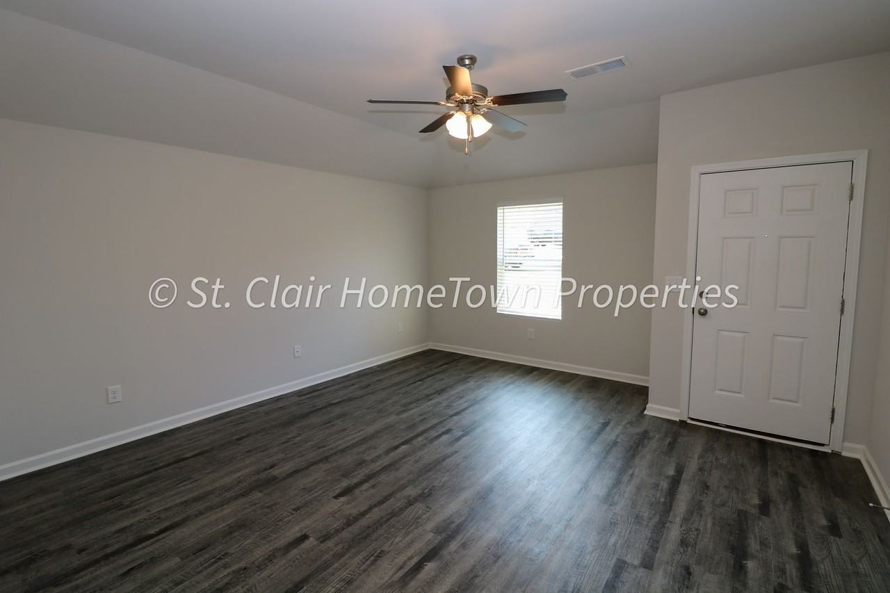 400 Woodland Crest Rd - Photo 3 of 27