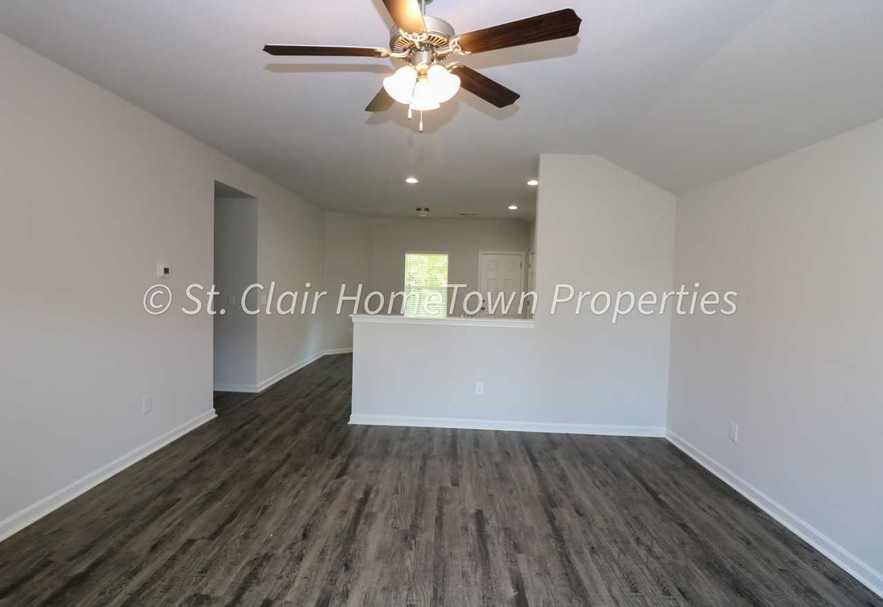 400 Woodland Crest Rd - Photo 4 of 27