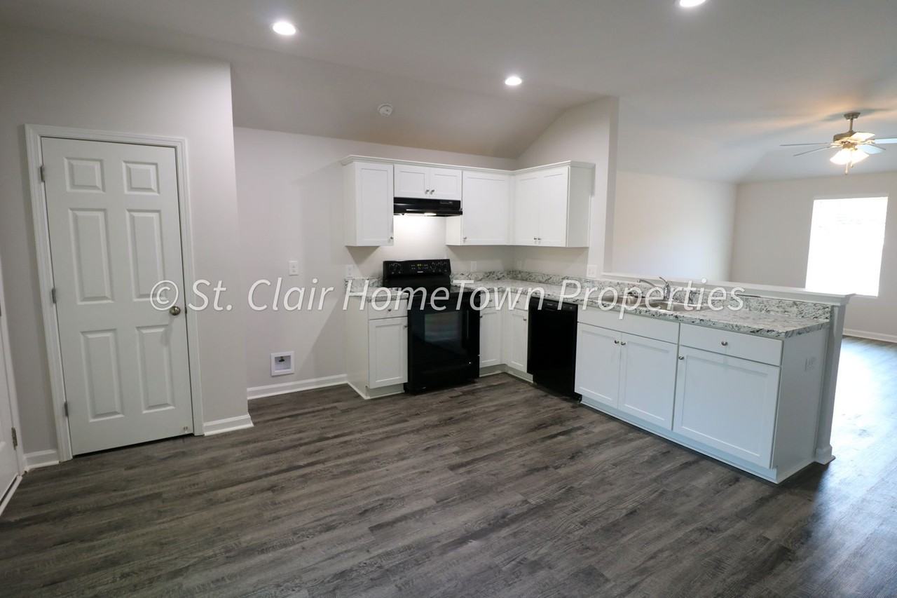 400 Woodland Crest Rd - Photo 5 of 27