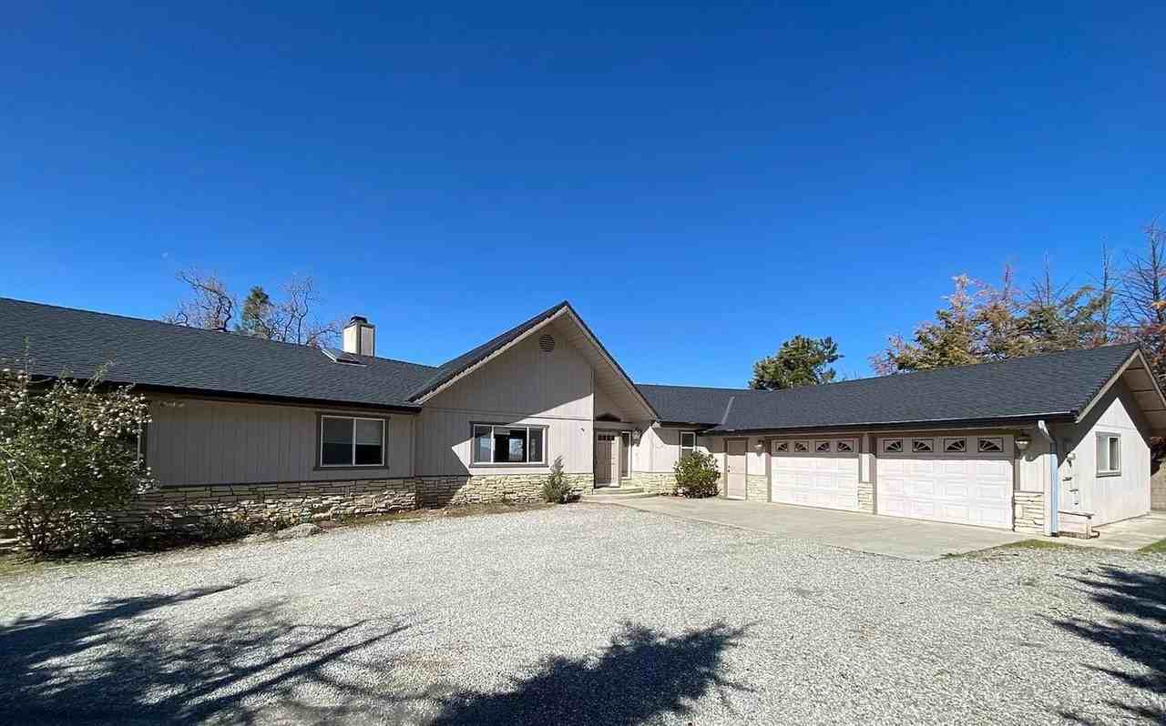 25041 Cannonero Ct - Photo 2 of 19