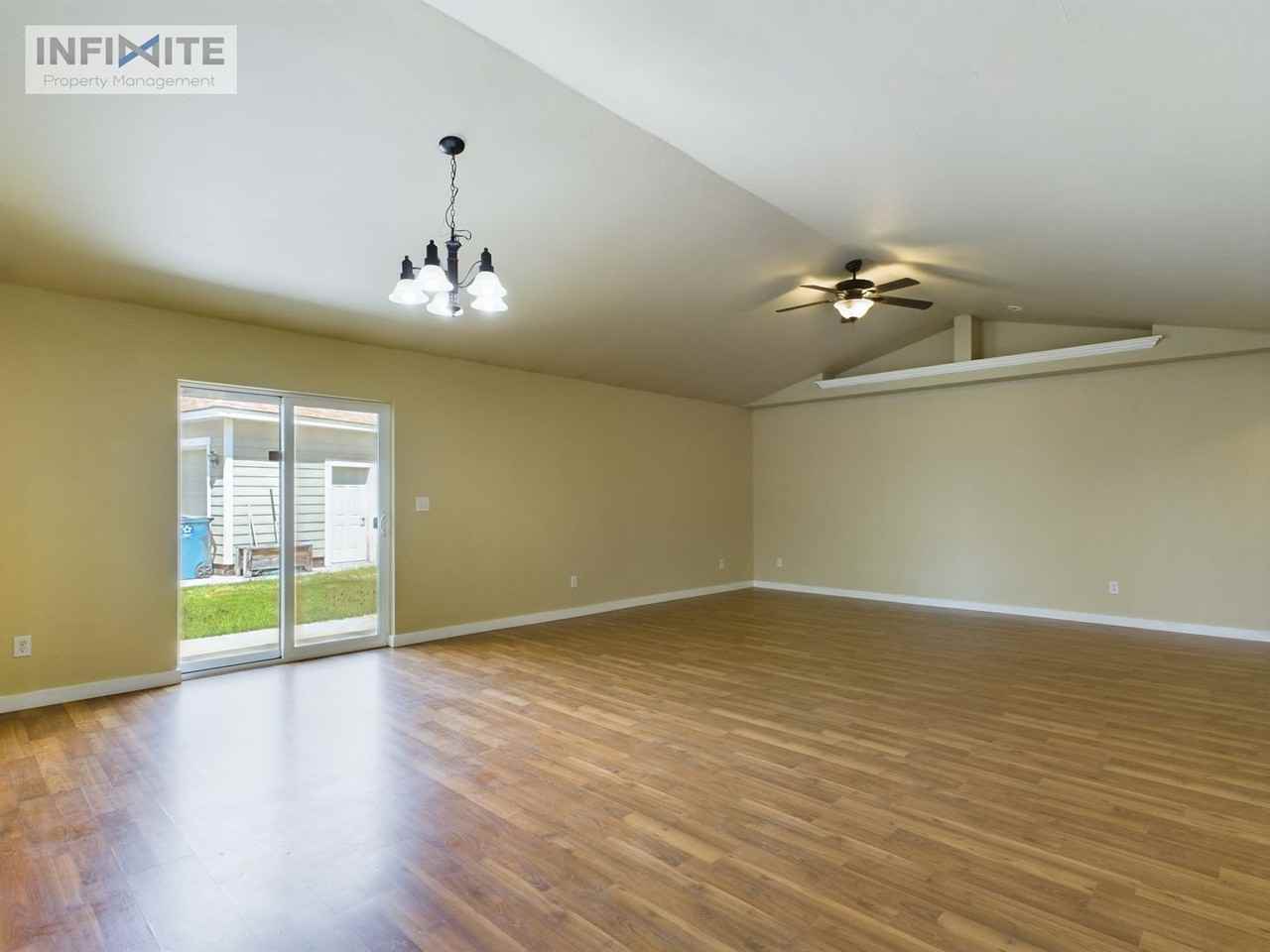 1113 Las Campanas Dr - Photo 6 of 16