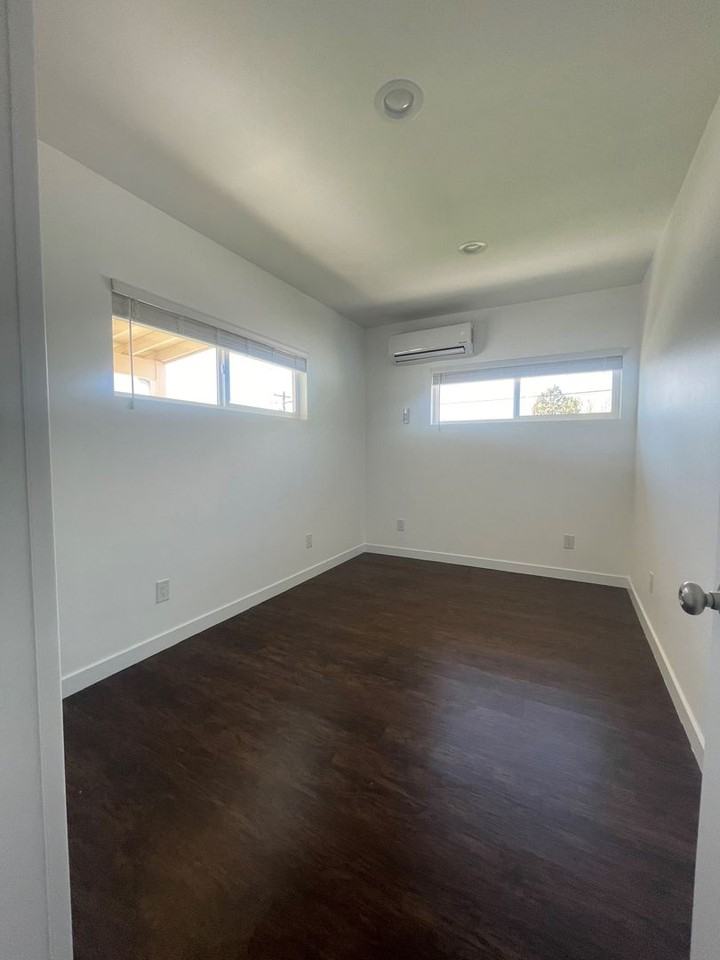 31 S Lee Ct - Photo 4 of 10