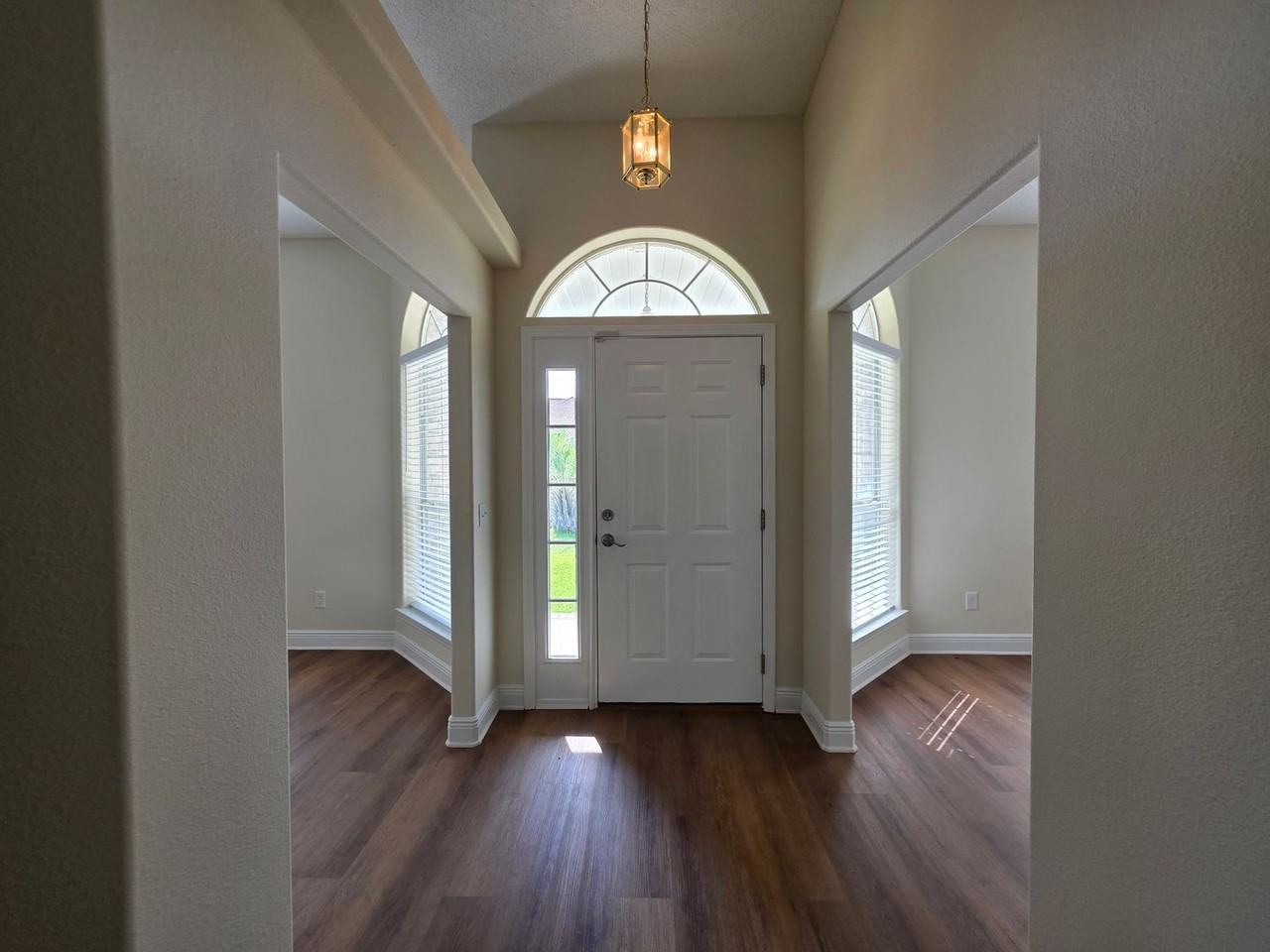 7200 Annandale Dr - Photo 3 of 48