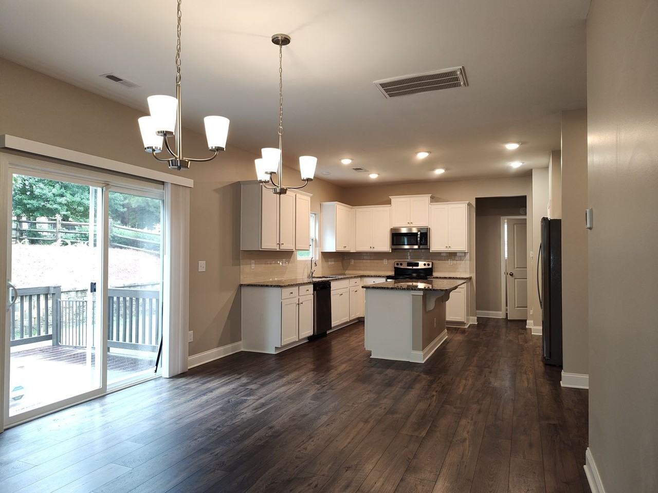 9415 Segundo Ln - Photo 6 of 41