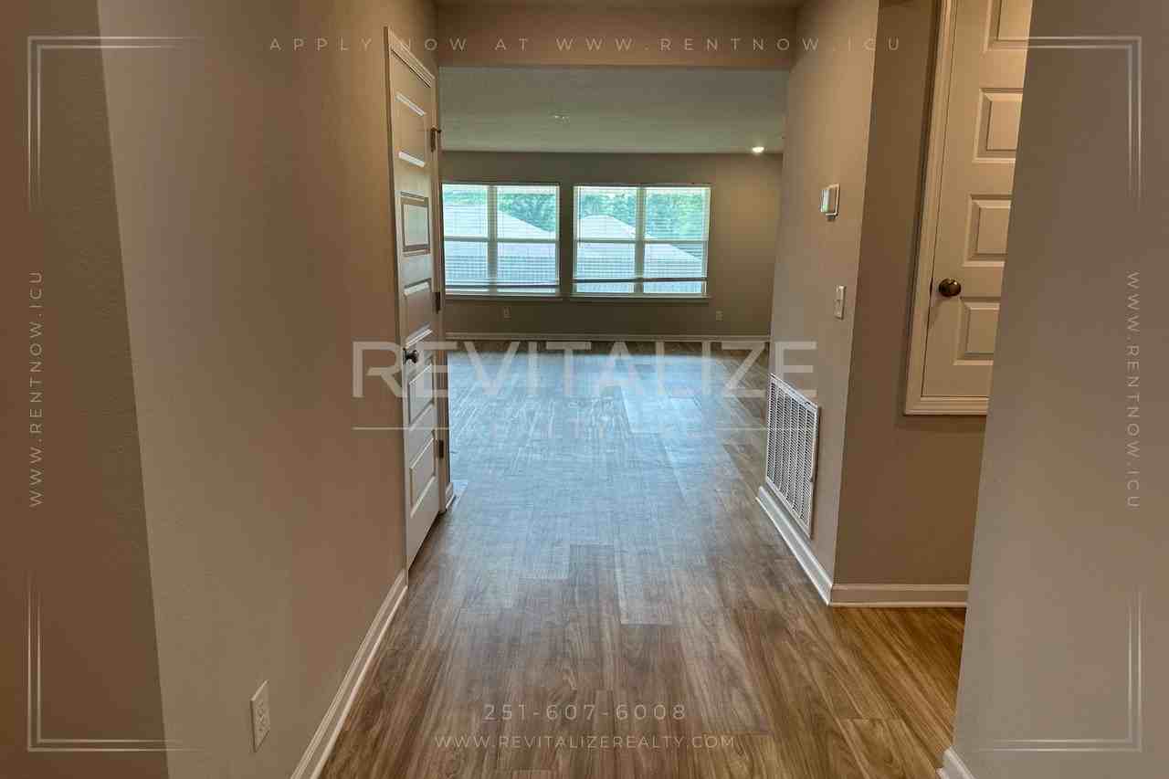 1138 Burlington Pass Dr - Photo 7 of 23
