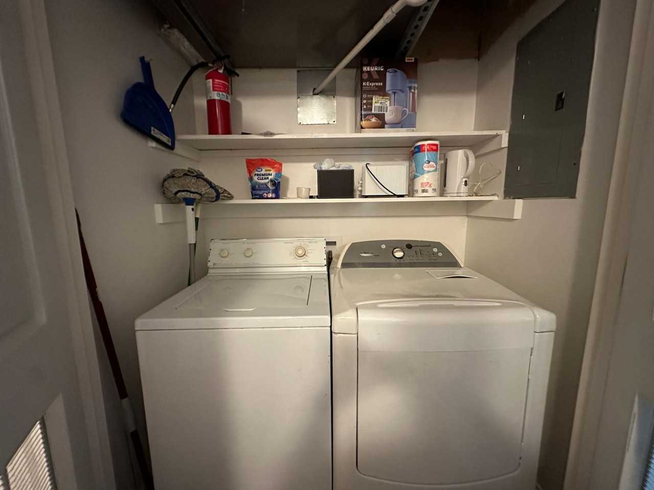 1416 E O St - Photo 4 of 10