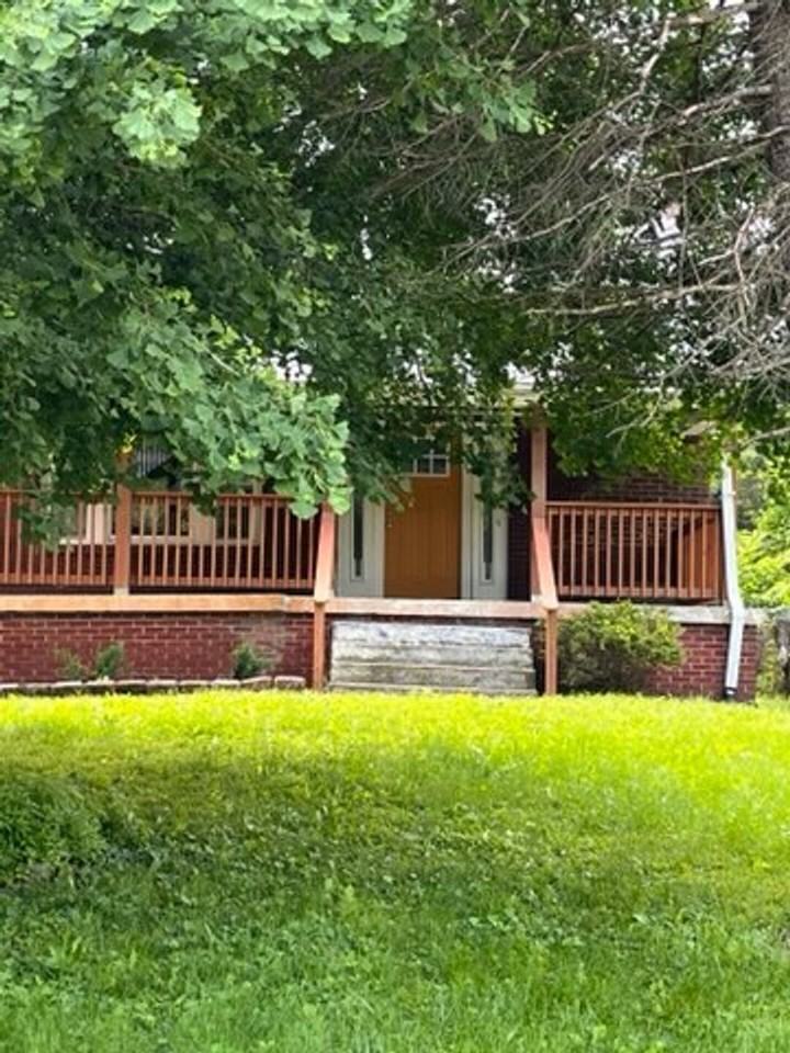 327 W Southern Ave - Photo 3 of 36