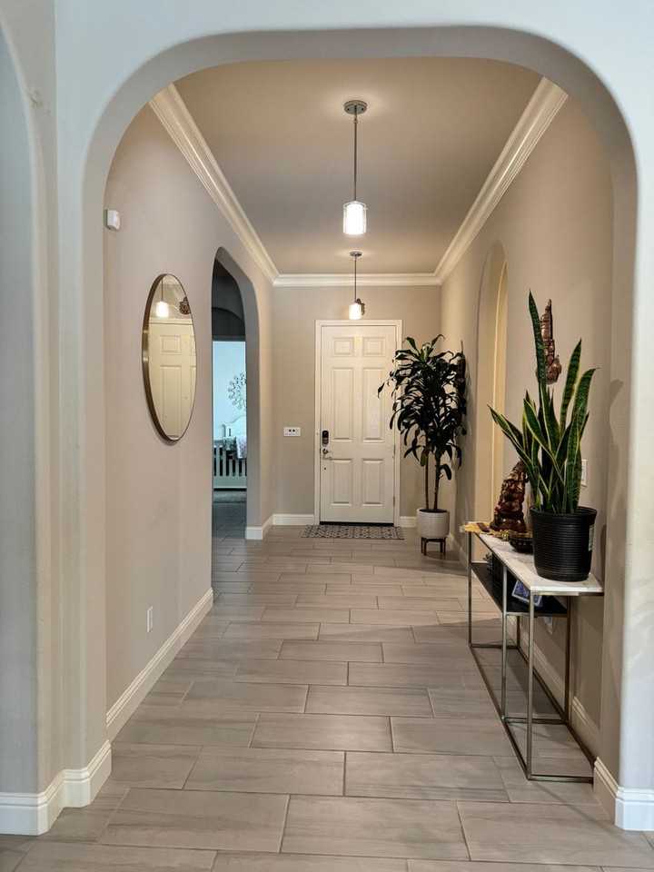 1394 N Graybark Ave - Photo 3 of 22