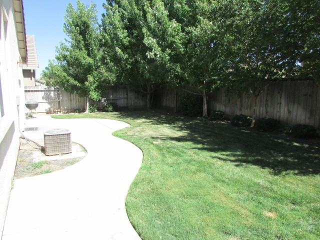 1390 Andleman Ct - Photo 7 of 21